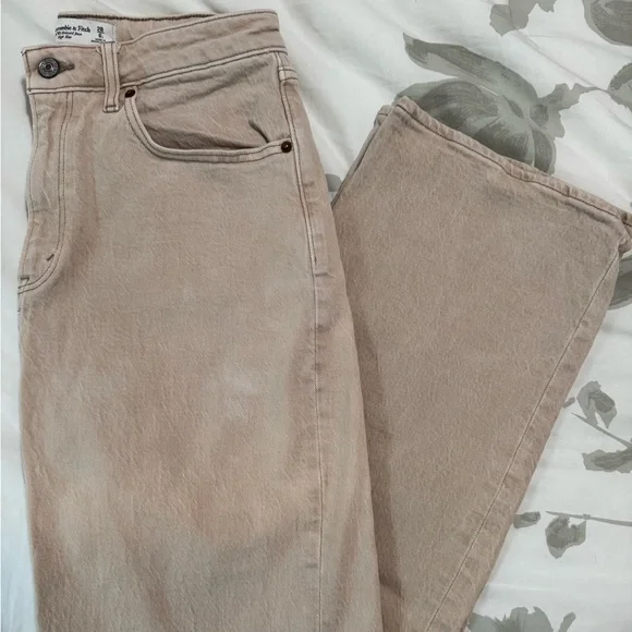 Abercrombie High Rise 90s Relaxed Curve Love, Oat, Size 6 Long Jeans - Picture 10 of 10